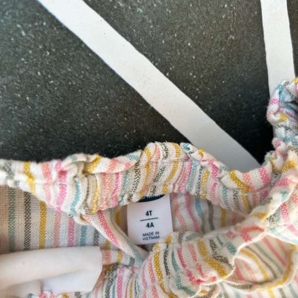 Old Navy Linen girls shorts - Picture 2 of 2